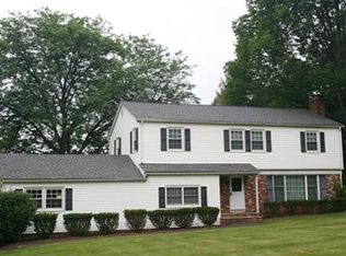 37 Tanners Brook Rd, Chester, NJ 07930