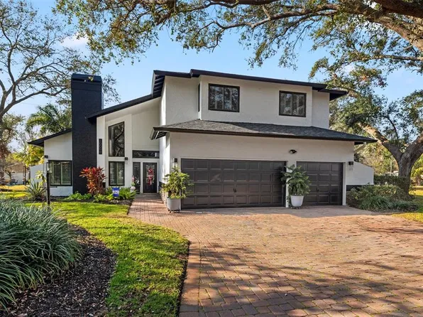 10098 Oaks Ln, Seminole, FL 33772