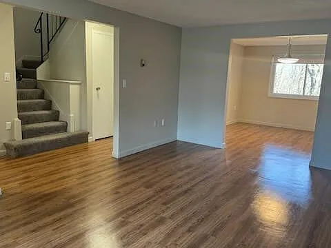 Kings Lynne Apts — Photo 3