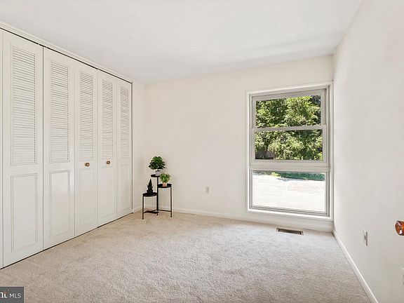 5th image of 3374 Chiswick Ct #56-2D