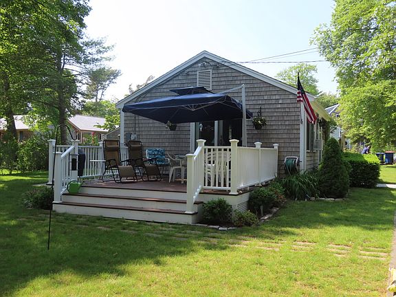 4th image of 7 Cedar Point Ave