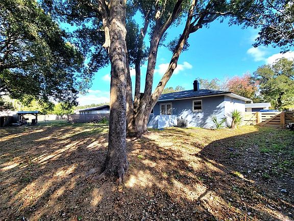 5th image of 2826 NE 18th Ct