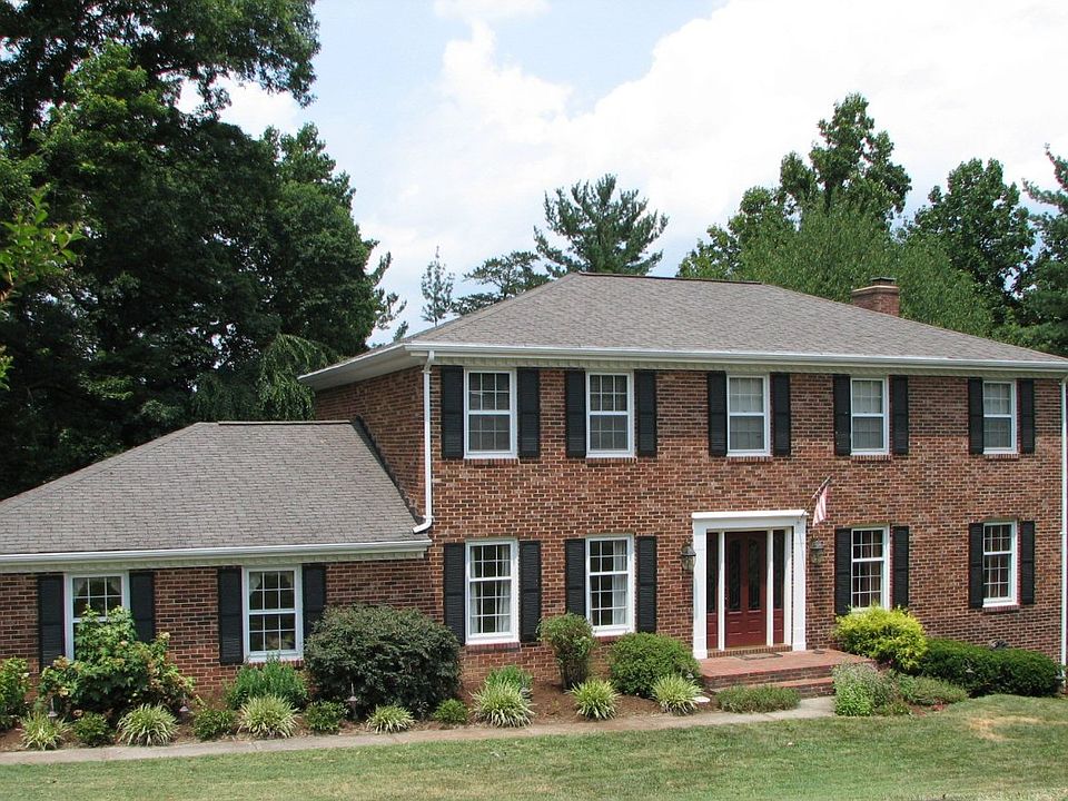 1st image of 3300 Dawn Cir SW