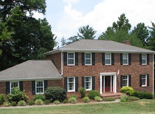 3300 Dawn Cir SW, Roanoke, VA 24018