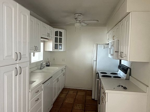 5th image of 910 Duncan Ln APT 50