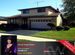 296 E Yorkfield Ave, Elmhurst, IL