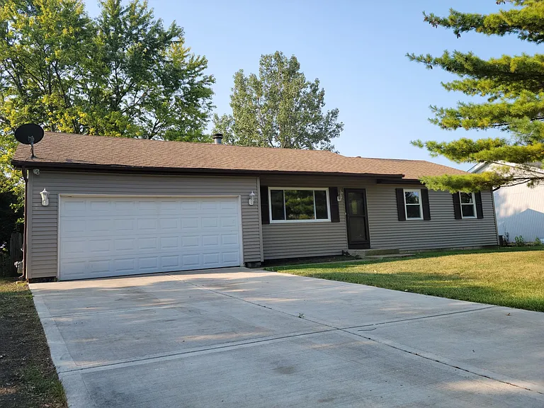 30W637 Whispering Winds Dr — Photo 36
