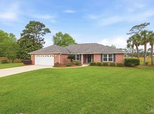 9271 Hansel Dr, Navarre, FL 32566