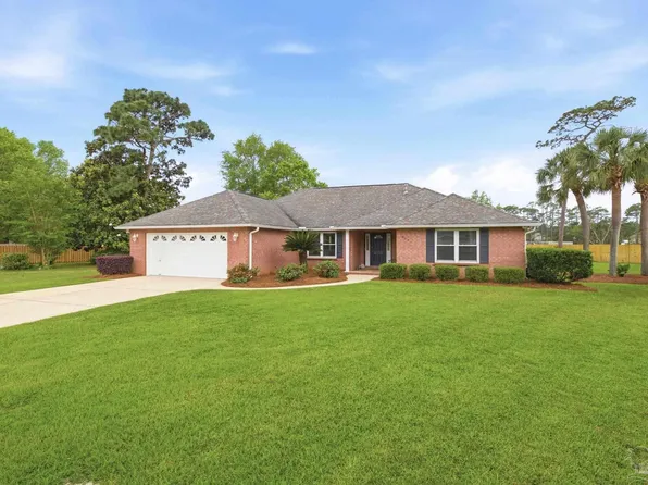 9271 Hansel Dr, Navarre, FL 32566