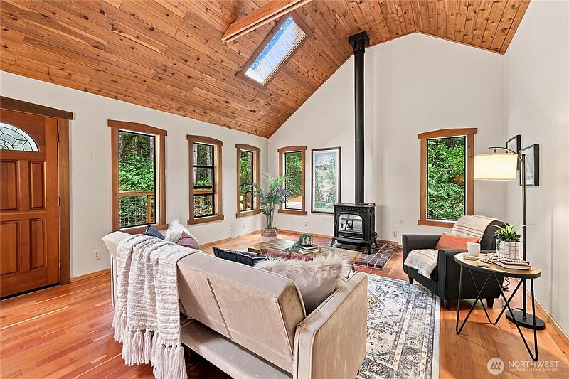 3rd image of 3191 SW Hawk Ridge Way