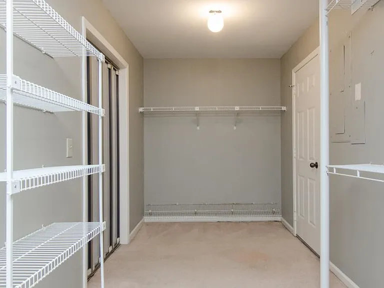 254 Glenstone Cir — Photo 15