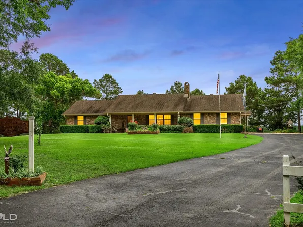 236 Charlie Cannon Rd, Coushatta, LA 71019