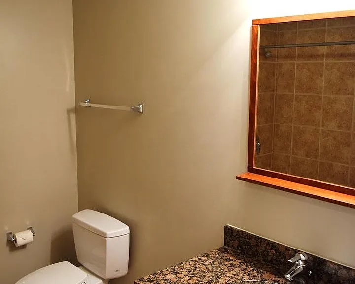 320 E 21st St #516 — Photo 11