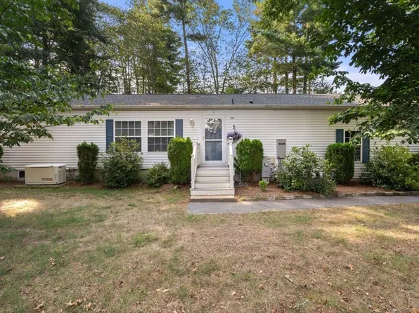 2202 Oak Point Dr, Middleboro, MA 02346