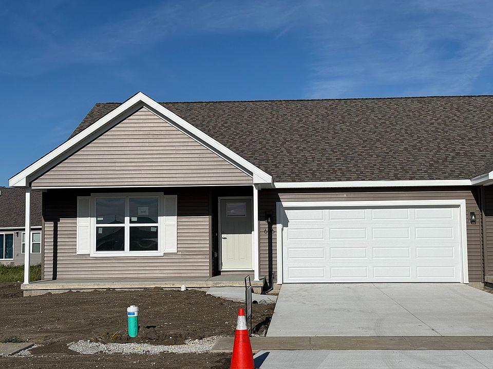 1st image of 606 Patterson Dr #1