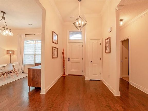 3rd image of 5401 S 61st St