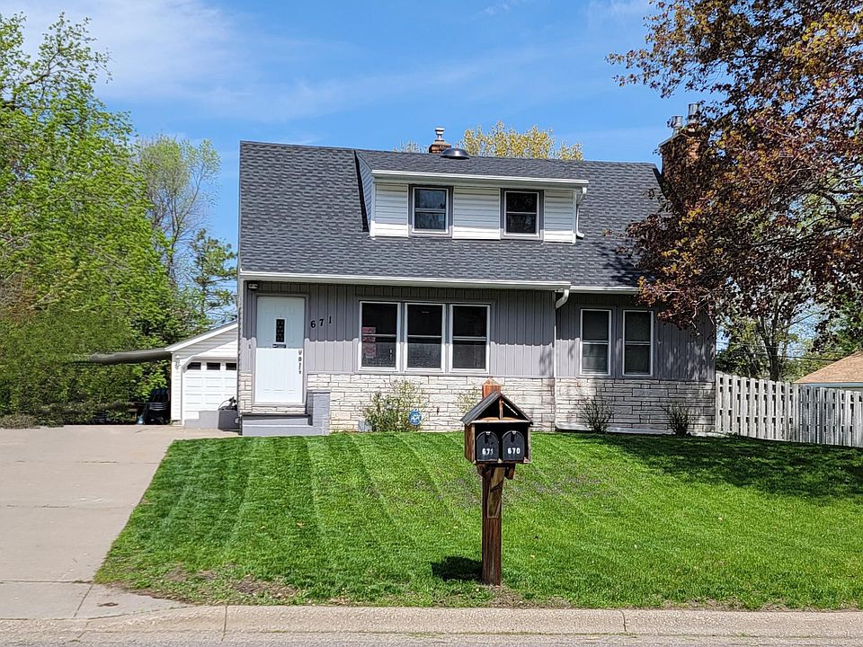 1st image of 671 Eldridge Ave W