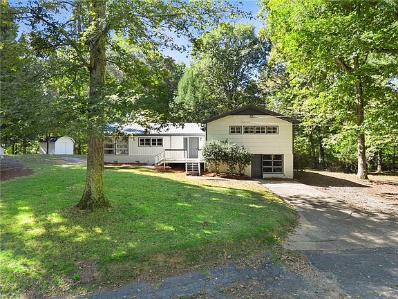 5th image of 1 Terry Ln SW
