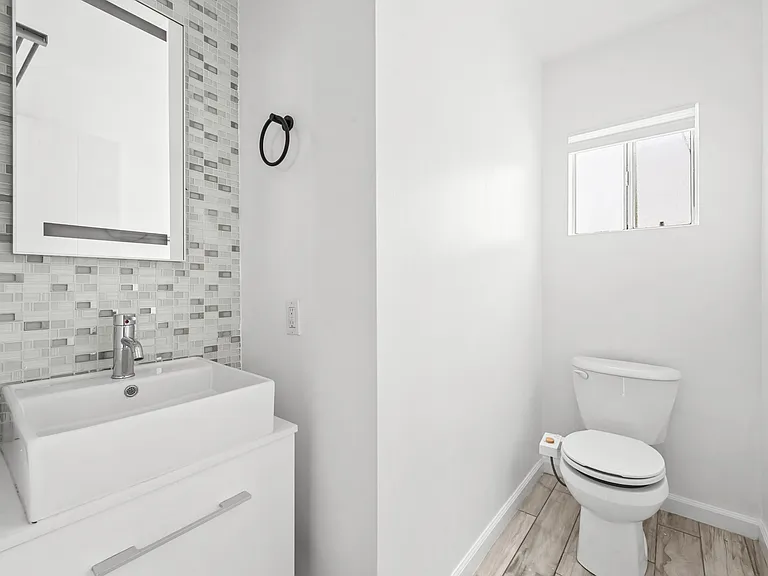 Bathroom #2