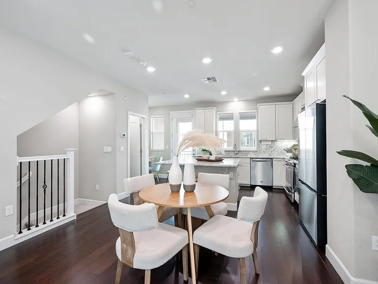 5977 Larkstone Loop — Photo 13