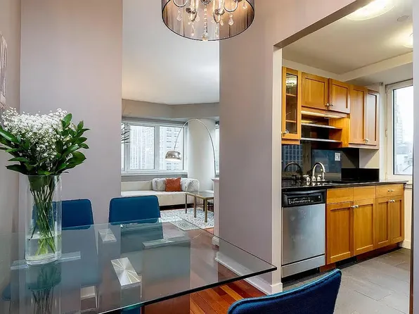 425 5th Ave, New York, NY