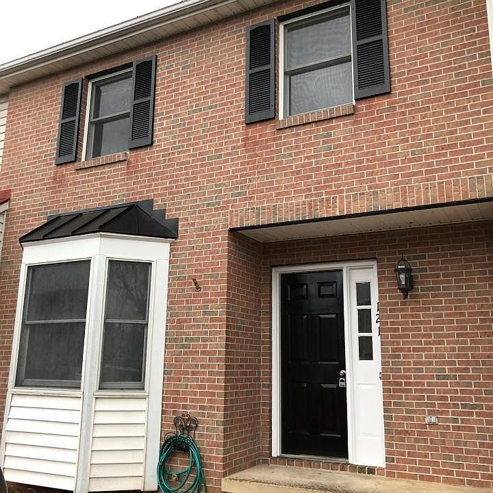 1st image of 121 Wankoma Dr