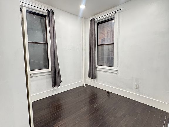 3rd image of 6414 Park Ave #1A