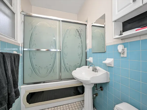 758 Glenmore Avenue image 10 of 10