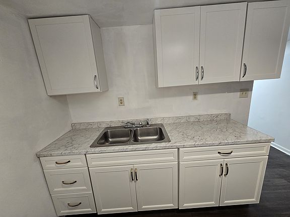 5th image of 3408 Neilson Ave #3