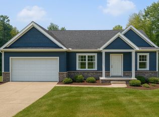 5388 Meadow Park Dr, Kent, OH 44240