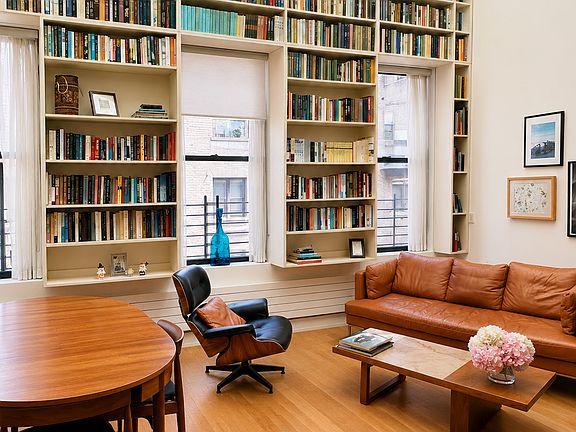 3rd image of 233 E 17th St #Penthouse 3