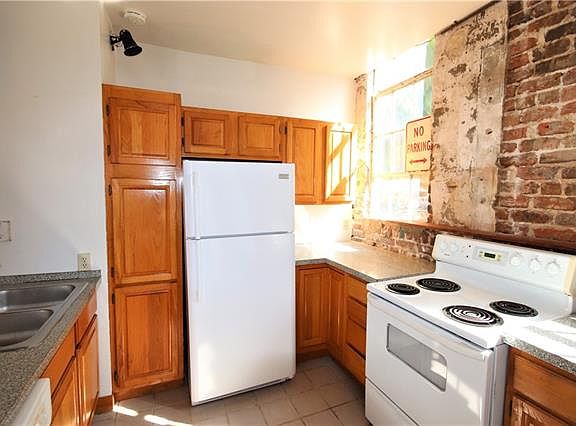 3rd image of 541 Saint Joseph St #C