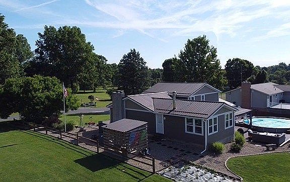3rd image of 31731 Tower Rd