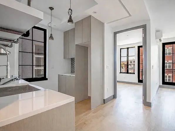 82 Jefferson Street image 1 of 10