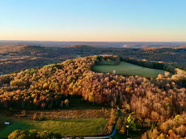 25 Robertson Rd, Livingston Manor, NY 12758