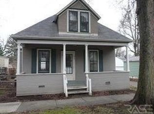 915 W 4th St, Sioux Falls, SD 57104