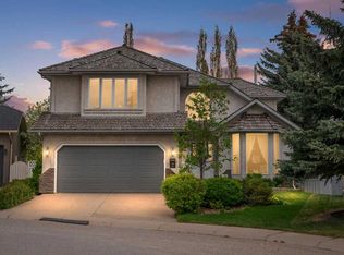 40 S Scenic Ridge Pl NW, Calgary, AB T3L1V3