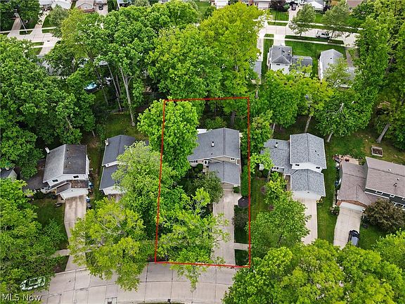 3rd image of 6536 Duneden Ave