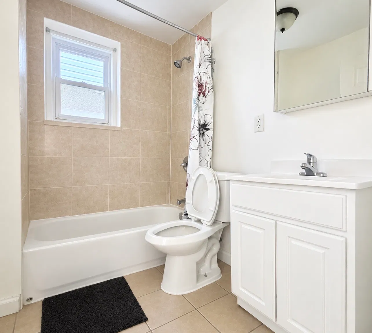 2 bed, $2,600 — Photo 1