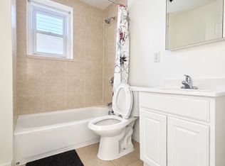 718 S 13th St, Newark, NJ 07103