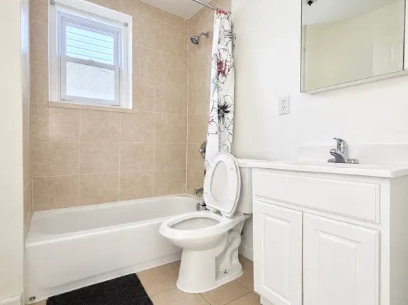 718 S 13th St, Newark, NJ 07103