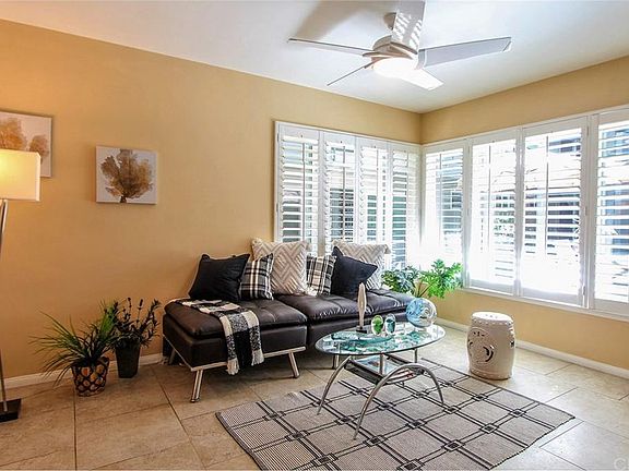 3rd image of 2105 E Ocean Blvd Unit 4