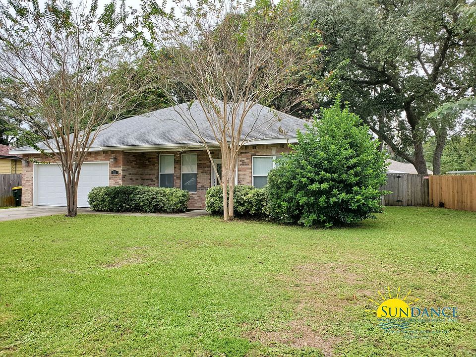 1st image of 311 Stacy Cir