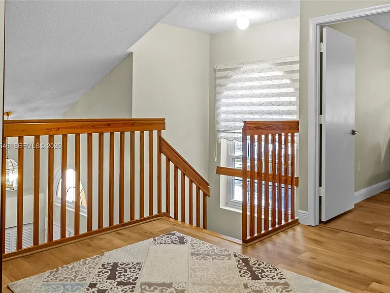 6885 NW 75th Pl — Photo 22