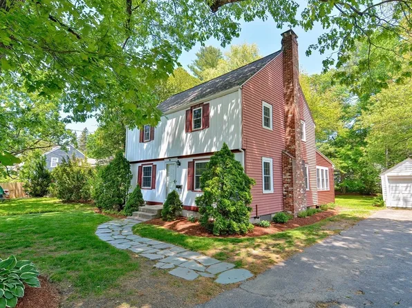 74 Spruce St, Framingham, MA 01701