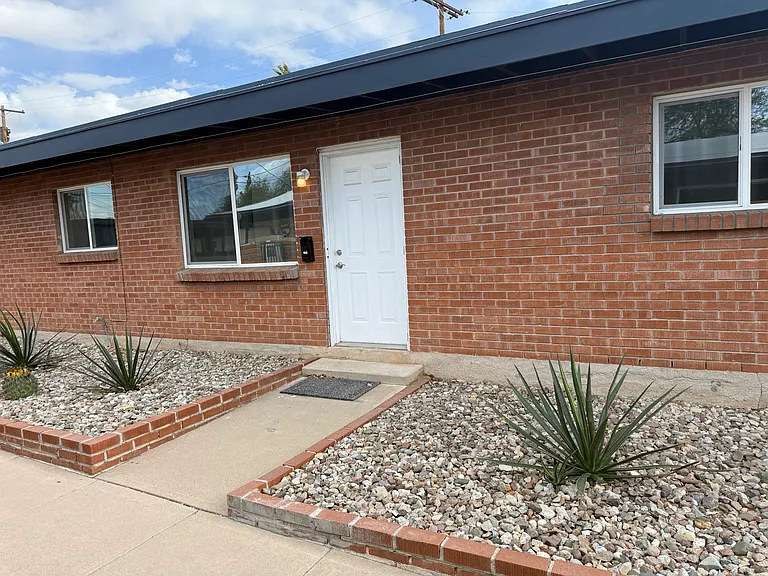 228 N Campbell Ave #228 — Photo 3