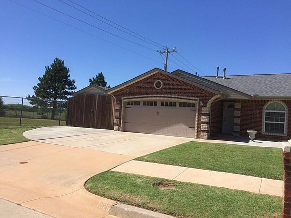 2nd image of 7529 NW 126th St
