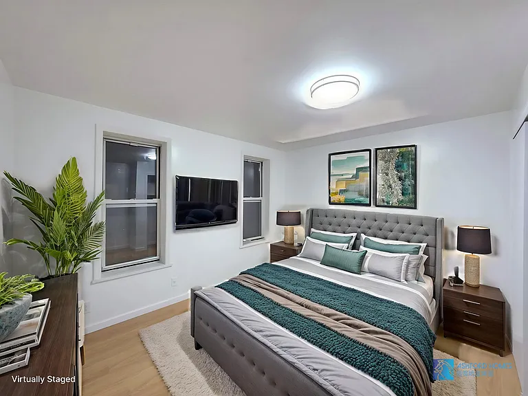 1382 W 7th St #2 — Photo 3