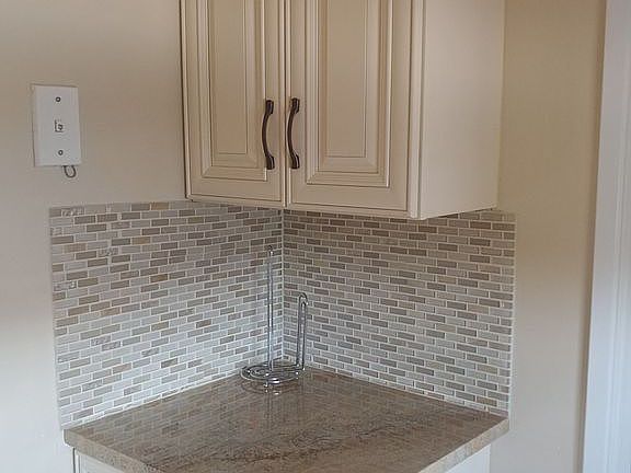 3rd image of 601 Pine Dr APT 304