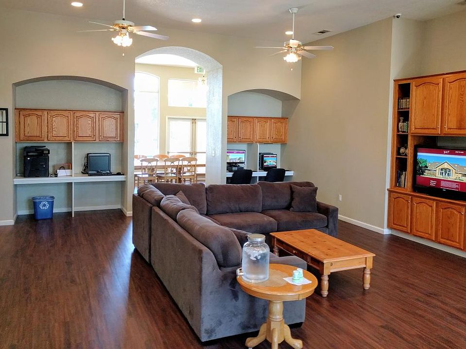 Community Room & Leasing Office